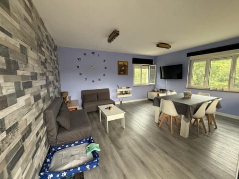 Living room, Dining area