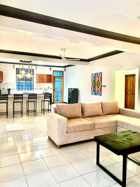 Kitchen or kitchenette, Living room, Seating area