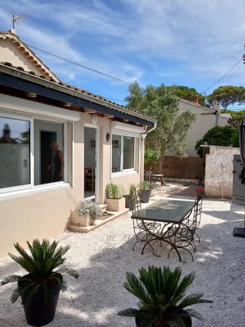 Patio, Balcony/Terrace