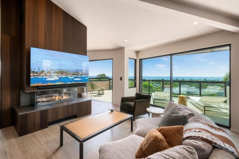 Solana Beach Luxury with Panoramic Ocean Views House in Solana Beach