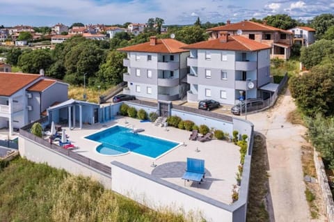 Neighbourhood, Pool view, Swimming pool, Parking