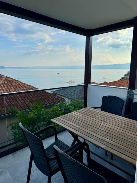 Natural landscape, View (from property/room), Balcony/Terrace