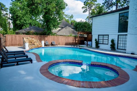 Home with pool! Enjoy savings of 20-30 percent off today! House in Cypress