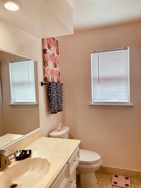 Home with pool! Enjoy savings of 20-30 percent off today! House in Cypress