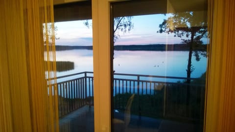 View (from property/room), Balcony/Terrace, Beach, Lake view