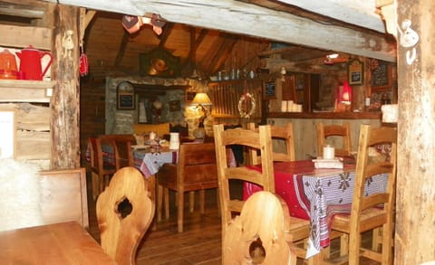 Restaurant/places to eat, Decorative detail