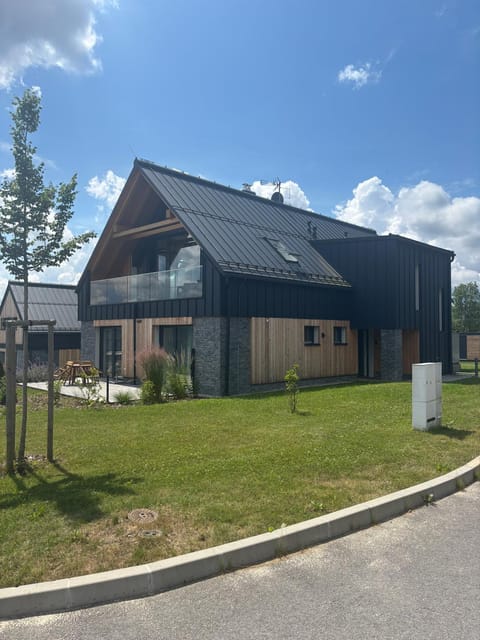 Property building, Natural landscape, Garden view