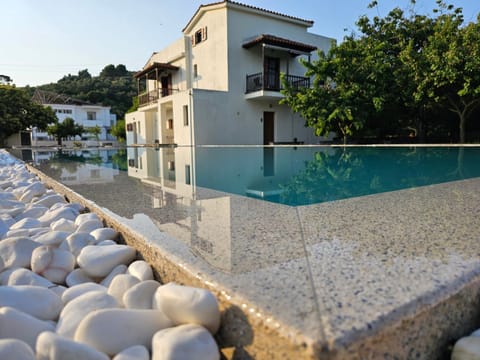 Property building, Swimming pool
