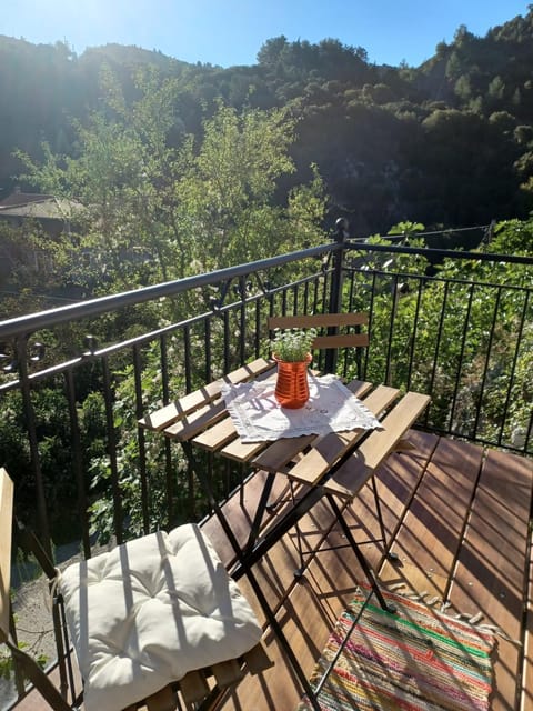 Natural landscape, Balcony/Terrace