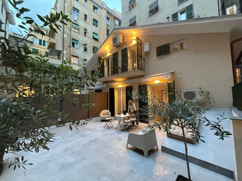 Property building, Balcony/Terrace