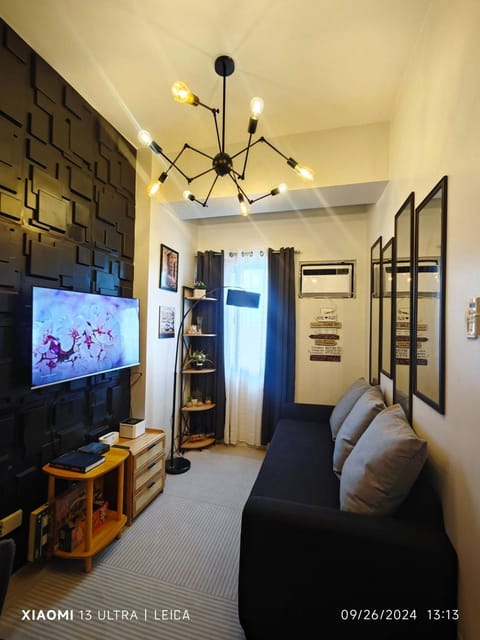 Communal lounge/ TV room, TV and multimedia, Living room