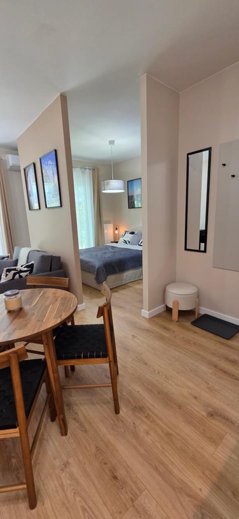 Living room, Photo of the whole room, Seating area