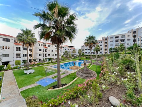Garden, Swimming pool