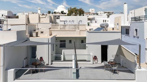 Property building, Balcony/Terrace