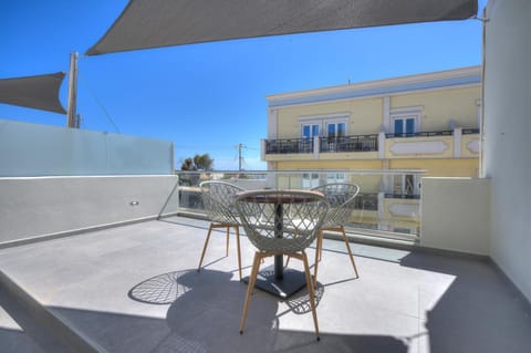 Balcony/Terrace, Balcony/Terrace