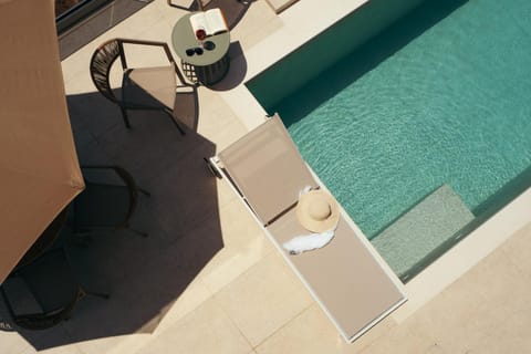 Day, Pool view, Swimming pool, sunbed