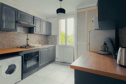 Le cocon Apartment for 6 people and 1 baby Apartment in Villeurbanne