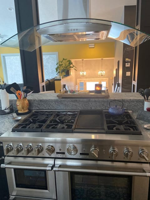 Large Recreational Retreat House in Hudson