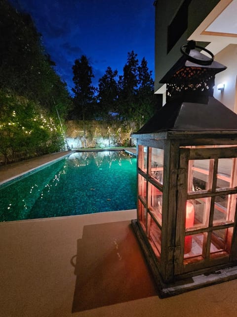 Pool view, Swimming pool