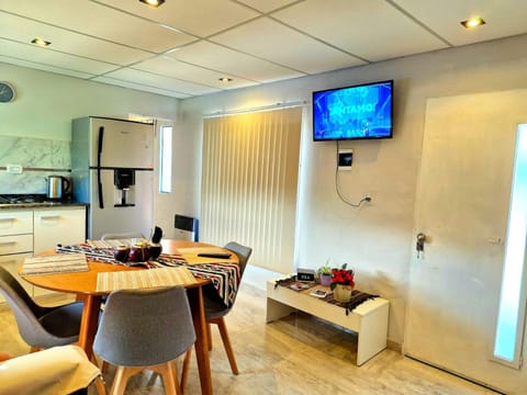 TV and multimedia, Living room, Dining area