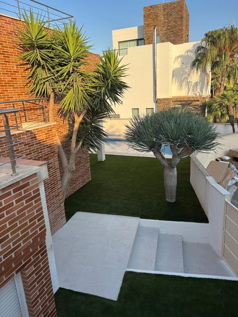 Exclusive Villa in Alicante Golf near the Beach Villa in Alicante