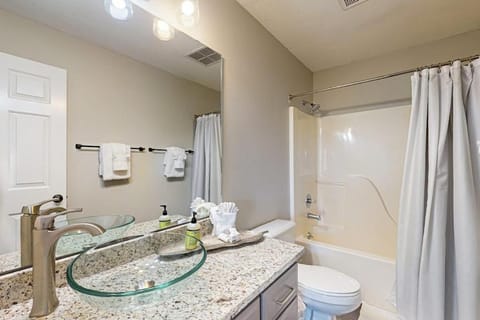 Silver Linings at Pointe Royale Apartment in Branson