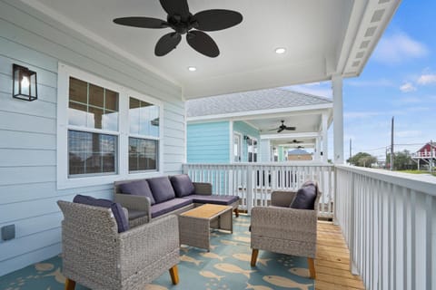 Charming 2-bedroom house with WiFi, AC in marvelous San Leon House in San Leon