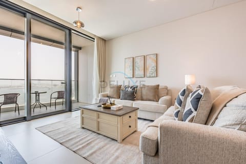 Living room, Seating area, Landmark view, Sea view