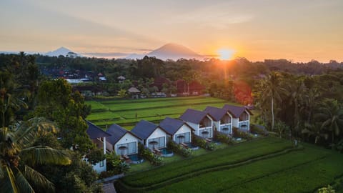 Natural landscape, Mountain view, Sunrise