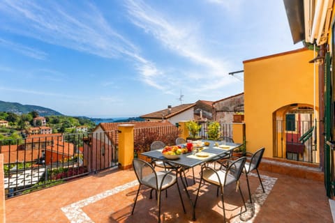 Property building, Patio, Sea view, Breakfast