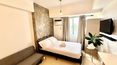 Communal lounge/ TV room, Bed, Living room, Photo of the whole room, Seating area, Bedroom, wardrobe