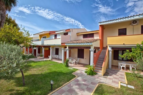 Property building, Garden, Garden view