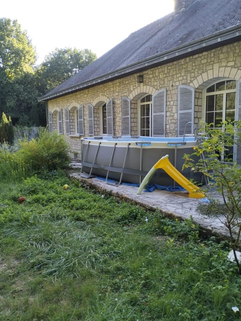 Swimming pool, children