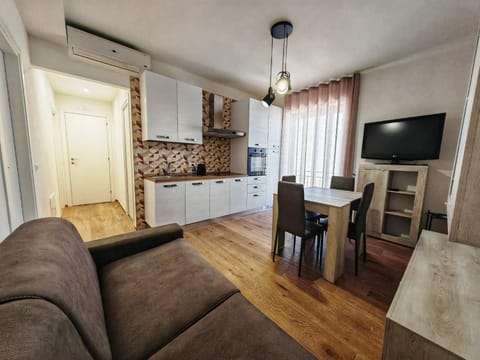 Kitchen or kitchenette, Living room, Dining area, stove