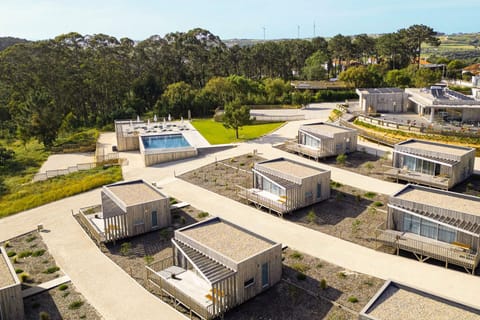 Property building, Bird's eye view, Swimming pool