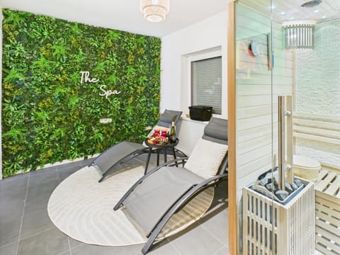 Sauna, Spa and wellness centre/facilities