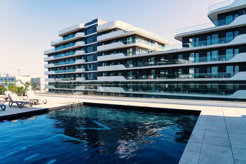 Balcony/Terrace, Swimming pool