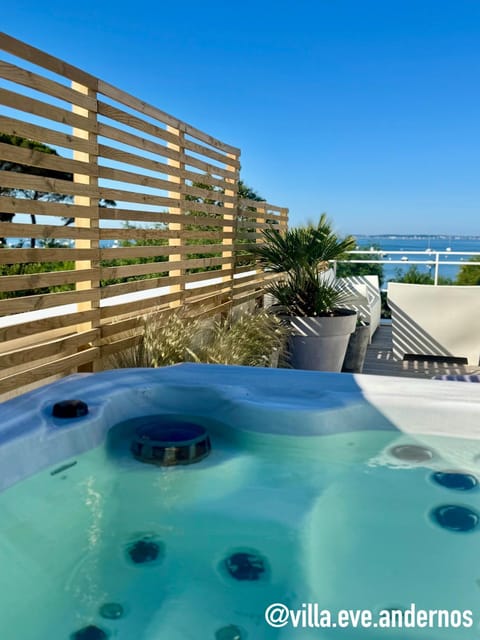 Hot Tub, Hot Tub, Sea view