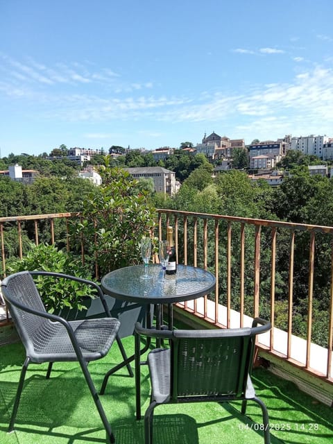 Patio, Day, Natural landscape, View (from property/room), Balcony/Terrace, Dining area