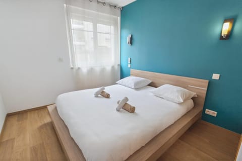 Le Grimaldi - Spacious - AC - WIFI - Hypercentre Apartment in Cagnes-sur-Mer