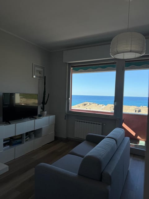 Casa al Mare Suite - Fronte spiaggia - Parcheggio Apartment in Liguria