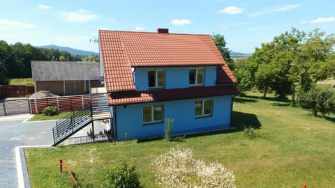 Property building, Day, Natural landscape, Mountain view