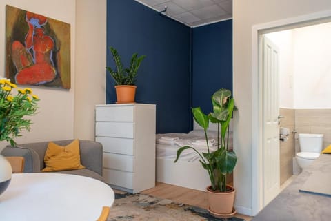 Bed, Living room, Photo of the whole room, Seating area, Bedroom