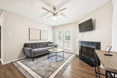 The Davis 916 I Comfy 2 Bed 2 Bath Apartment in Huntsville