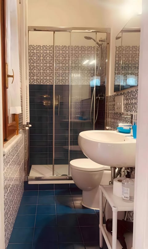 Bathroom, Living room