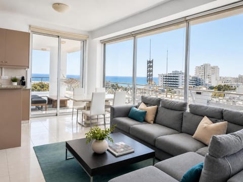 Patio, Day, Natural landscape, Bird's eye view, View (from property/room), Balcony/Terrace, Living room, Seating area, Dining area, City view, Landmark view, Sea view, Street view