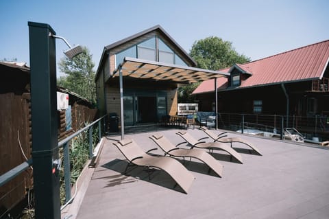 Patio, Balcony/Terrace, sunbed