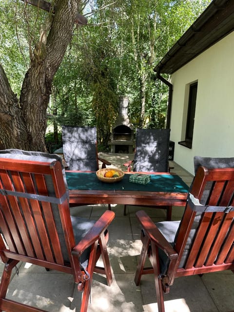 Seating area, Garden view