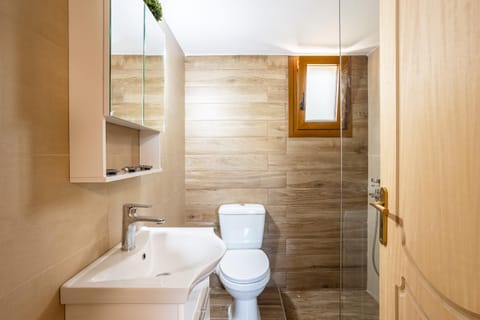 Nelly's Place garden house 1 Apartment in Messenia