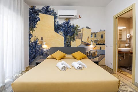 Bed, Photo of the whole room, Bedroom, towels, air conditioner